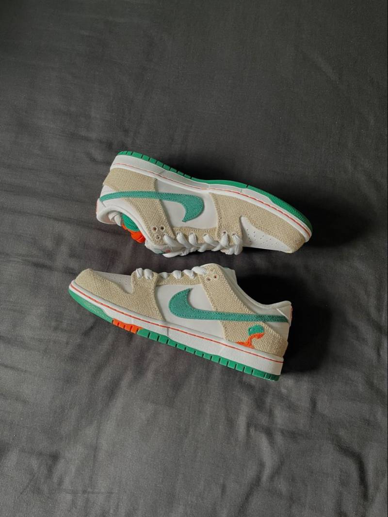 Nike Dunk Low Premium