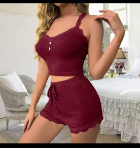 Ensemble Nuit Douce – Pyjama Court Chic & Confort