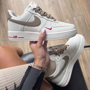 Nike Air Force 1 Beige & Marron
